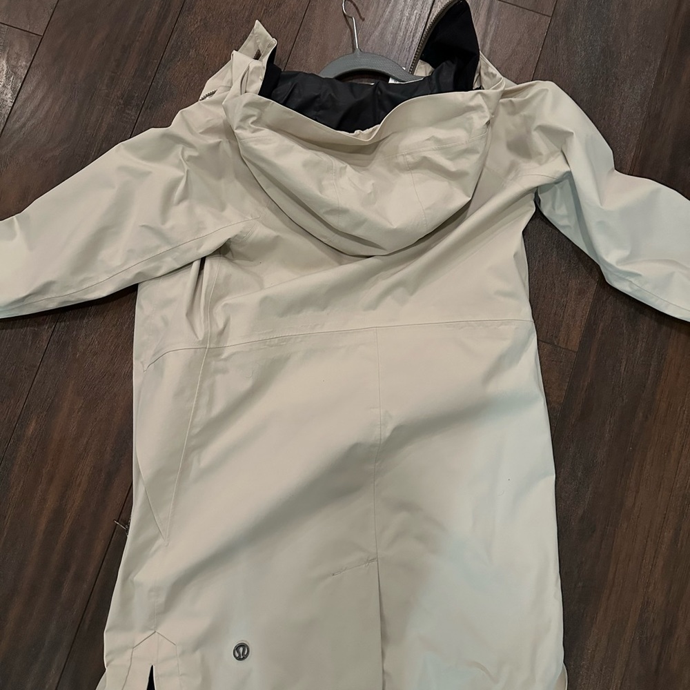 Lululemon rain jacket